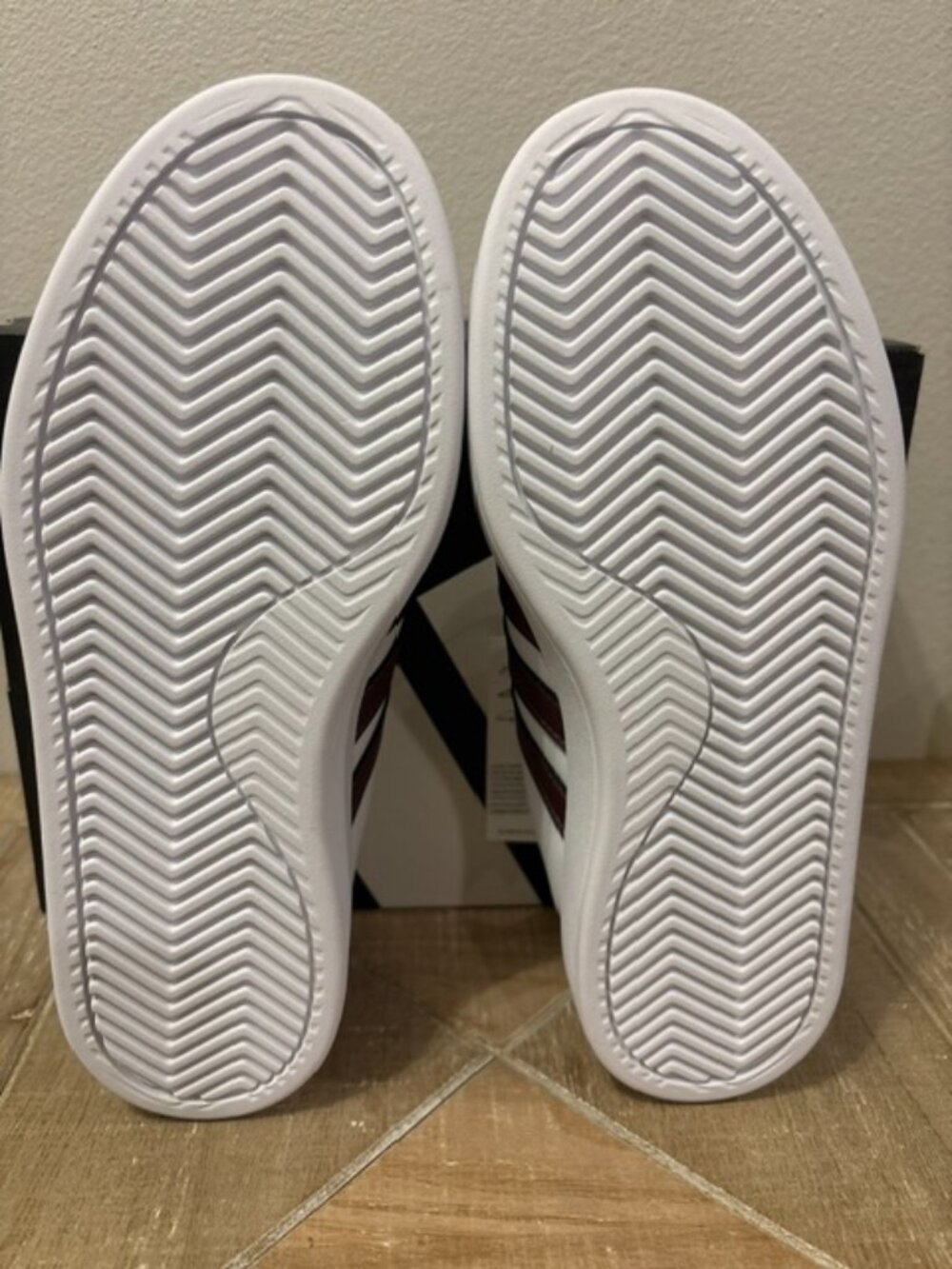 NEW Adidas Grand Court 2.0 Sneakers White Aurora Metallic Women Multiple Sizes - Picture 5 of 6